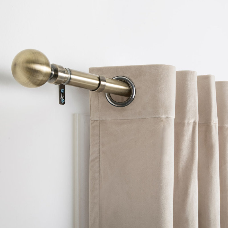 Nuha Iron Adjustable 2.8cm Single Curtain Rod, 160cm - 160cm, Antique Brass
