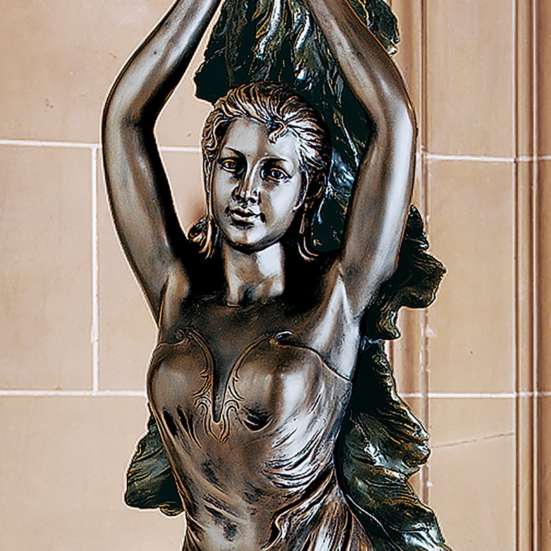 Lampe torchère sur pied 74,5 po Peacock Goddess
