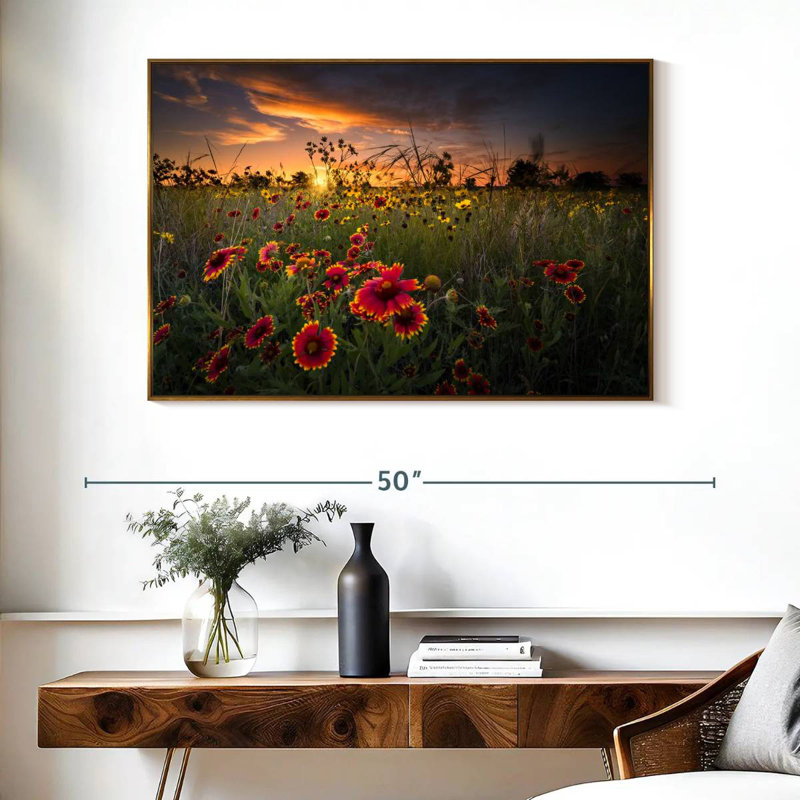 Aube au champ de fleurs, Cadre flottant doré, 40 po x 27 po