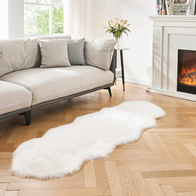 Haja Fluffy Faux Sheepskin Fur Shag Area Rug in White