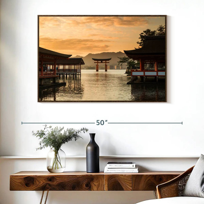 Célèbre sanctuaire Itsukushima, Cadre flottant en noyer, 40 po x 27 po