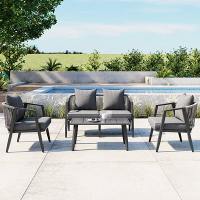 Sièges d'extérieur en fer - 4 personnes, patios, jardins, pelouses, coussins confortables et table assortie polyvalente en 4 pour les chaises rembourrées de patio, de pelouse et de piscine