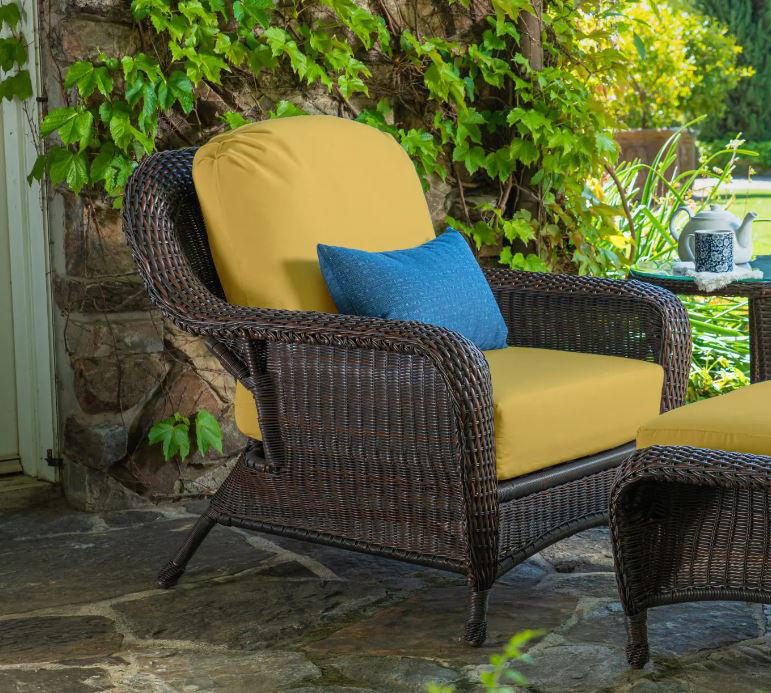 Sea Pines Premium All-Weather Wicker Outdoor Lounge Chair, Rave Lemon, Java