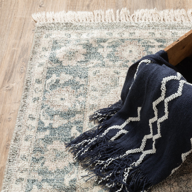 Hadden Oriental Indoor Rug, Runner 2'6" x 8'