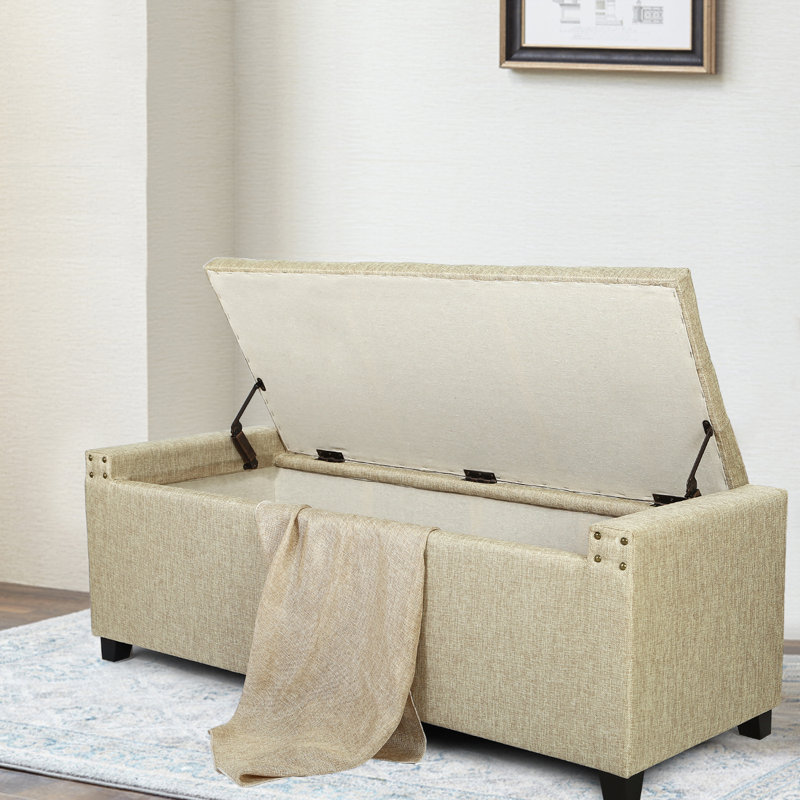 Repose-pieds rangement