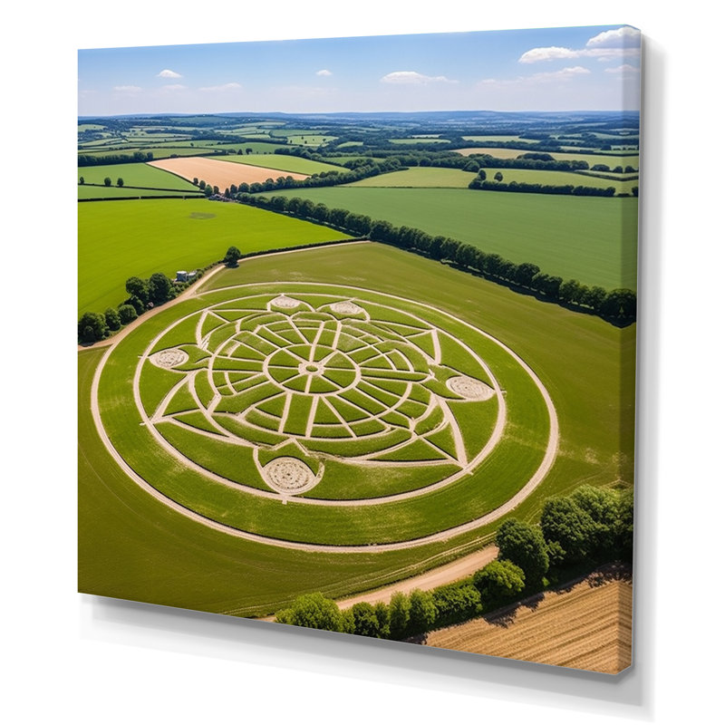 «Mysterious Cropcircle In The Fields», reproduction sur toile, H 30 po x l 30 po x P 1 po, Toile tendue