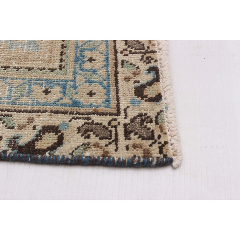 Tapis unique en laine de 4 pi 9 po x 8 pi 8 po Farmerville