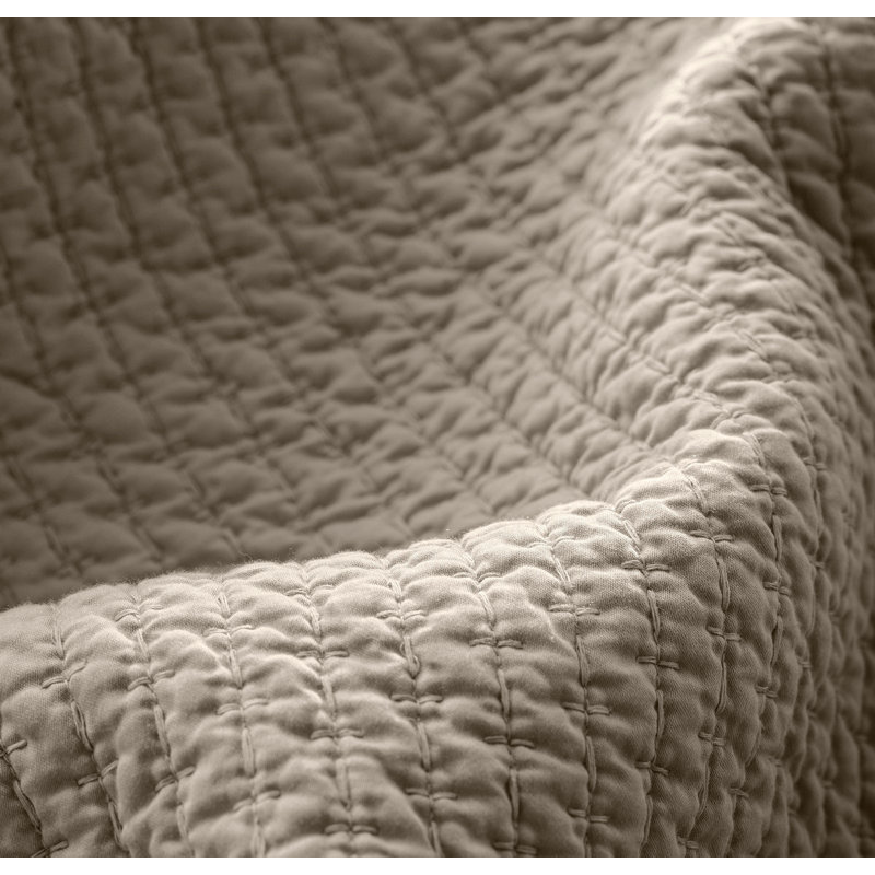 Signature Textured Stitch Quilt, Twin Quilt, Oak