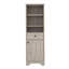 Armoire à linge, deux tablettes intérieures, deux tablettes ouvertes, une porte