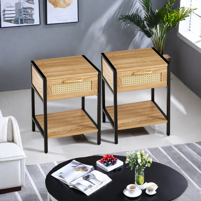 Ensemble de tables de bout Strinko