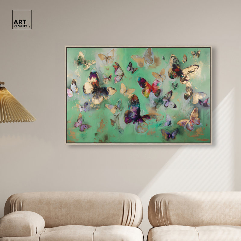«Gilded Wings I», reproduction d'art sur toile encadrée par Art Remedy, cadre en chêne naturel, 45 x 30, 31"H x 46"W