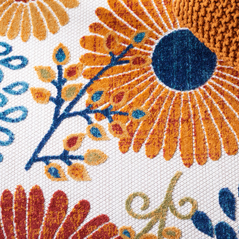 Kellems Performance Floral Indoor/Outdoor Area Rug, Round 11'