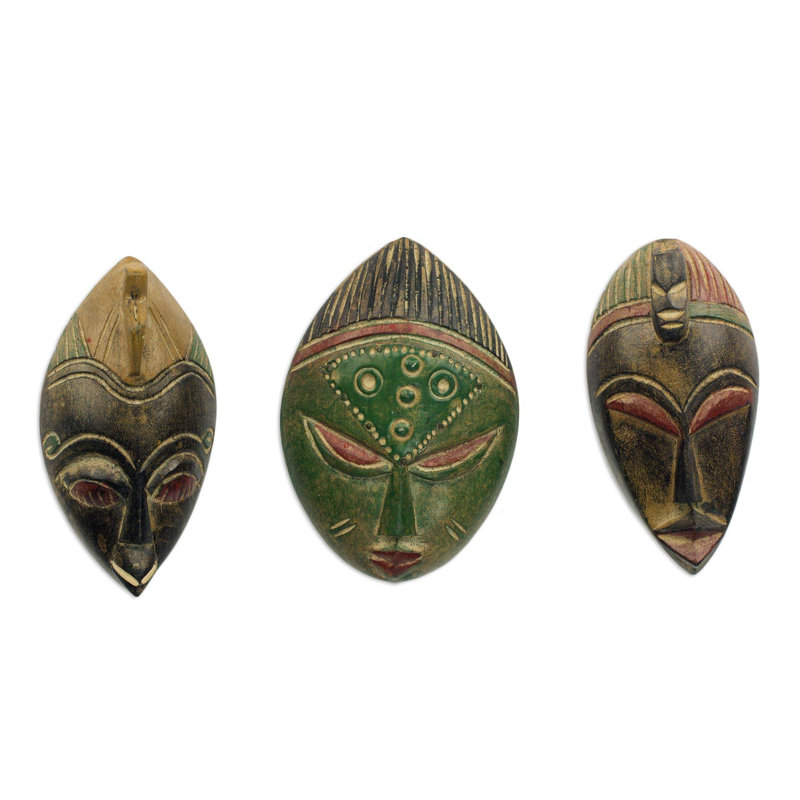 Ensemble de 3 masques décoratifs en bois africain