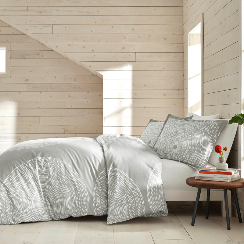 Marimekko Fokus Navy Cotton Comforter Set, Full/Queen Comforter + 2 Shams, Light Gray