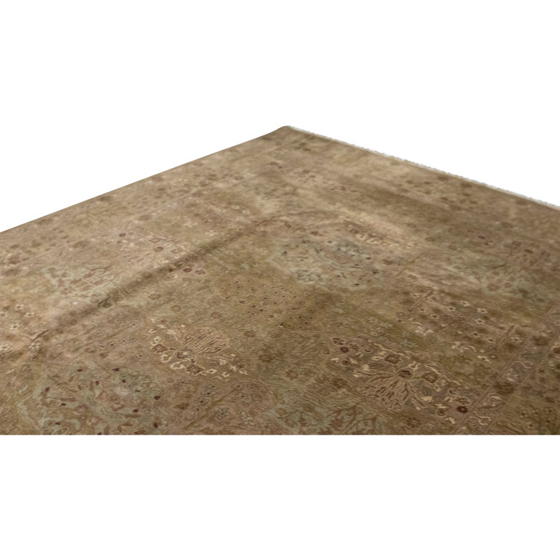 Hand Knotted Wool Area Rug in Olive Green And Gold