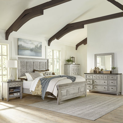 Ensemble de chambre à coucher avec tête de lit décorative Haylee
