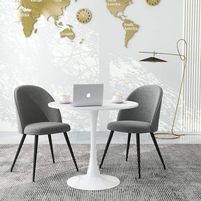 Ensemble de table de salle à manger moderne 3 pièces Kasparas avec table ronde et chaises rembourrées pour la cuisine, la salle à manger ou les espaces de réception
