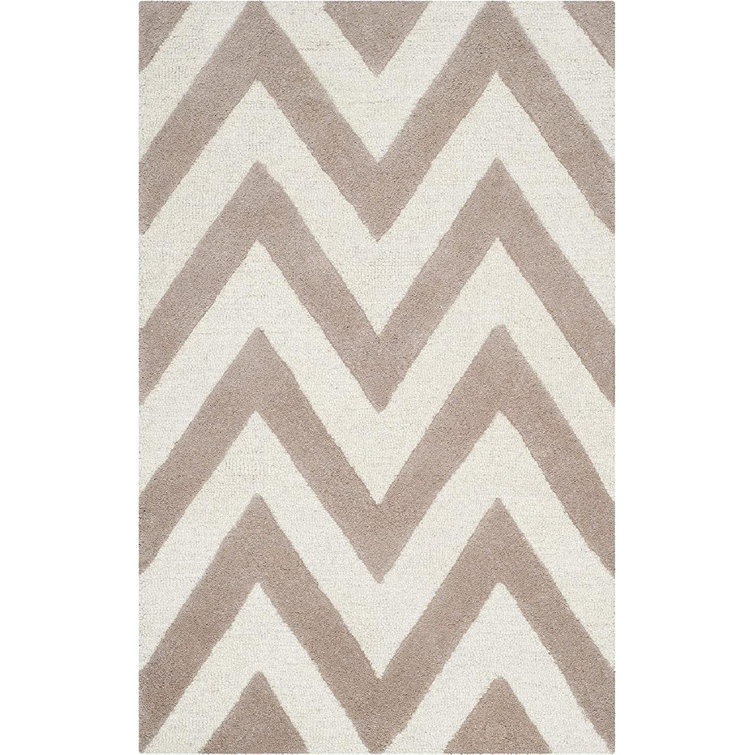 Sanyla Hand Tufted Wool Chevron Rug