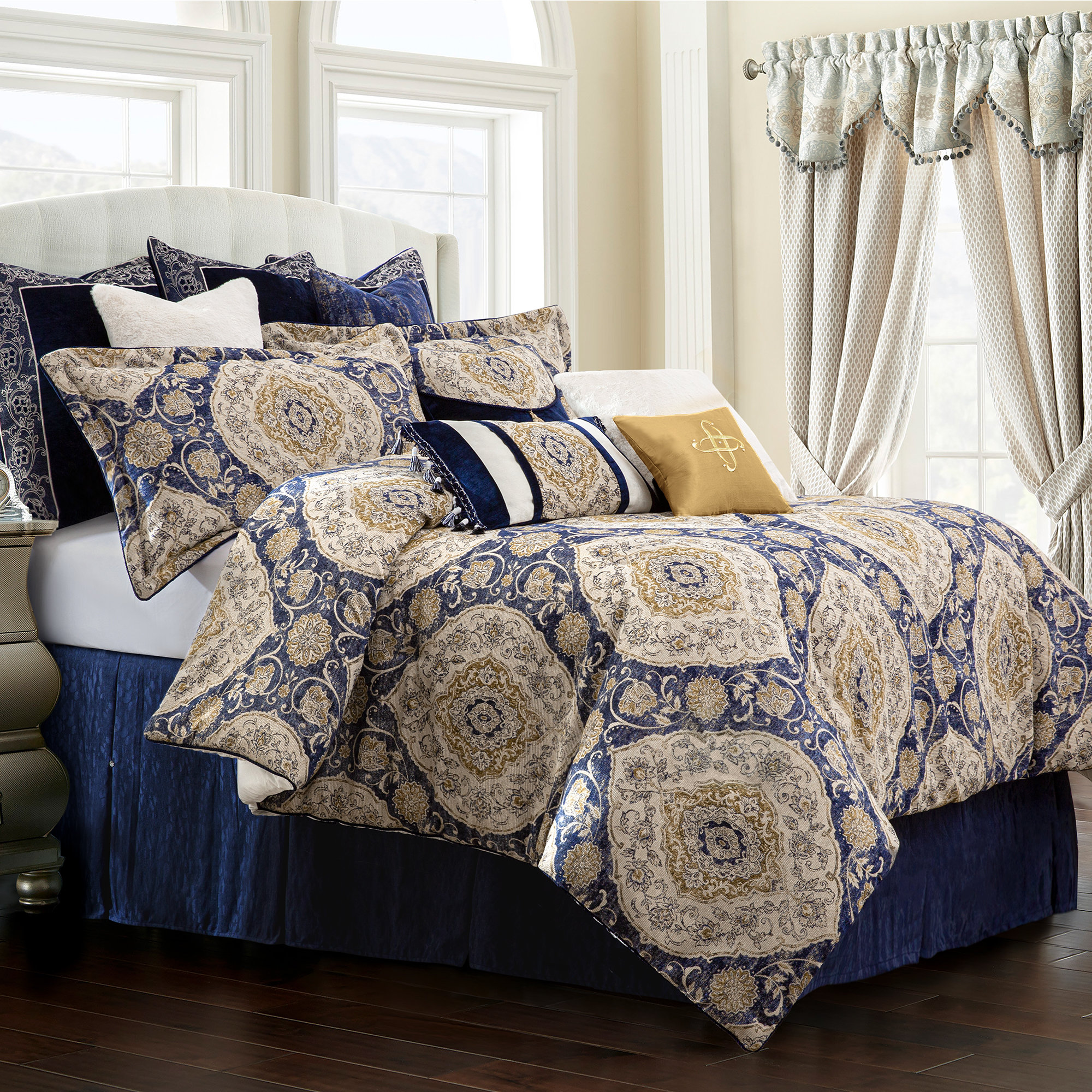 loom-and-mill-jacquard-bedding-comforter-set-wayfair-canada