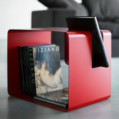 Jackson Metal Free Standing Magazine Rack