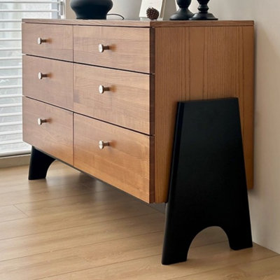 Commode rétro et simple