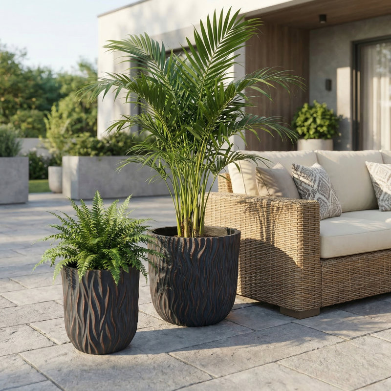 Grand ensemble de jardinières rondes en oxyde de magnésium léger avec surface texturée et trous de drainage gris-bleu