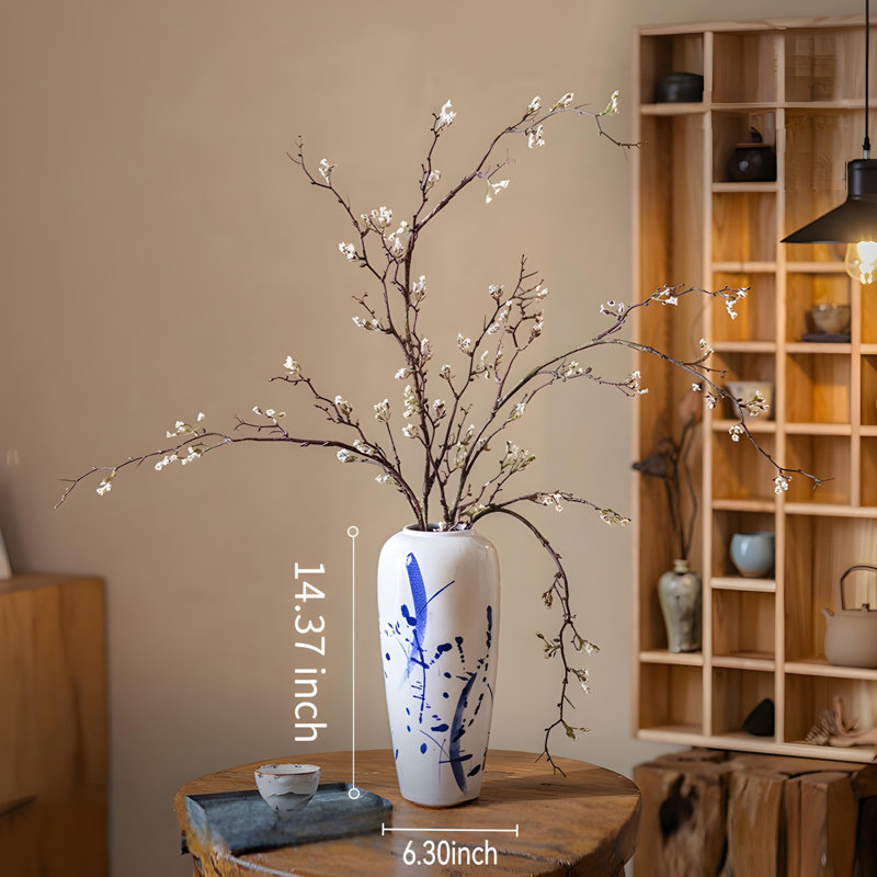 Ornements de fleurs simulées