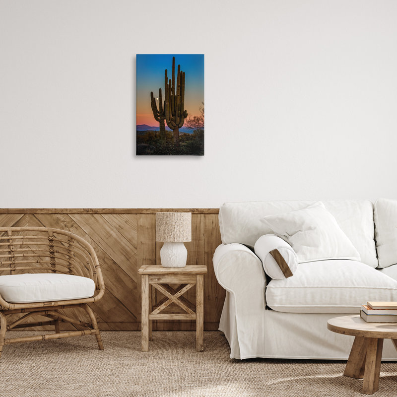 Art mural sur toile silhouettes de cactus avec lune par Rick Berk, H 24 po x l 16 po