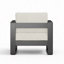 Finition du fauteuil club avec coussin