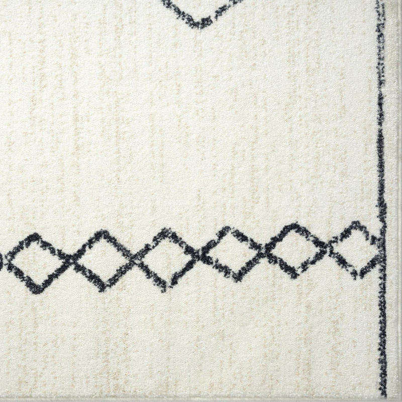 Adilenne Geometric Indoor Rug, Rectangle 5' x 7'