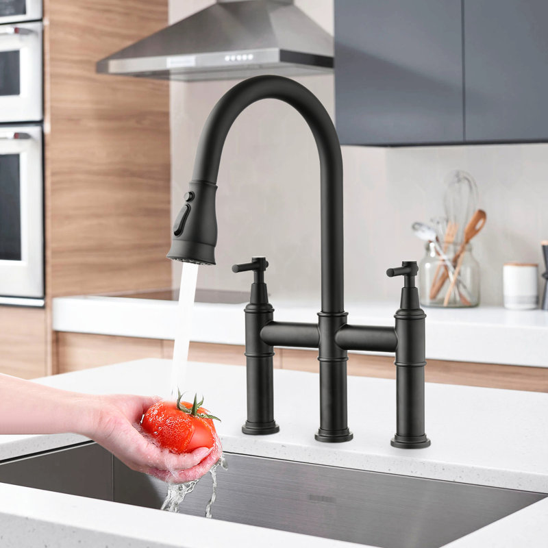 Robinet de cuisine noir mat à deux poignées avec pont et bec rétractable, corrosion, 304, débit de 1,5 gallon par minute, portée de 8,85 po, hauteur de 9,25 po et tête de pulvérisation, acier inoxydable 304, débit
