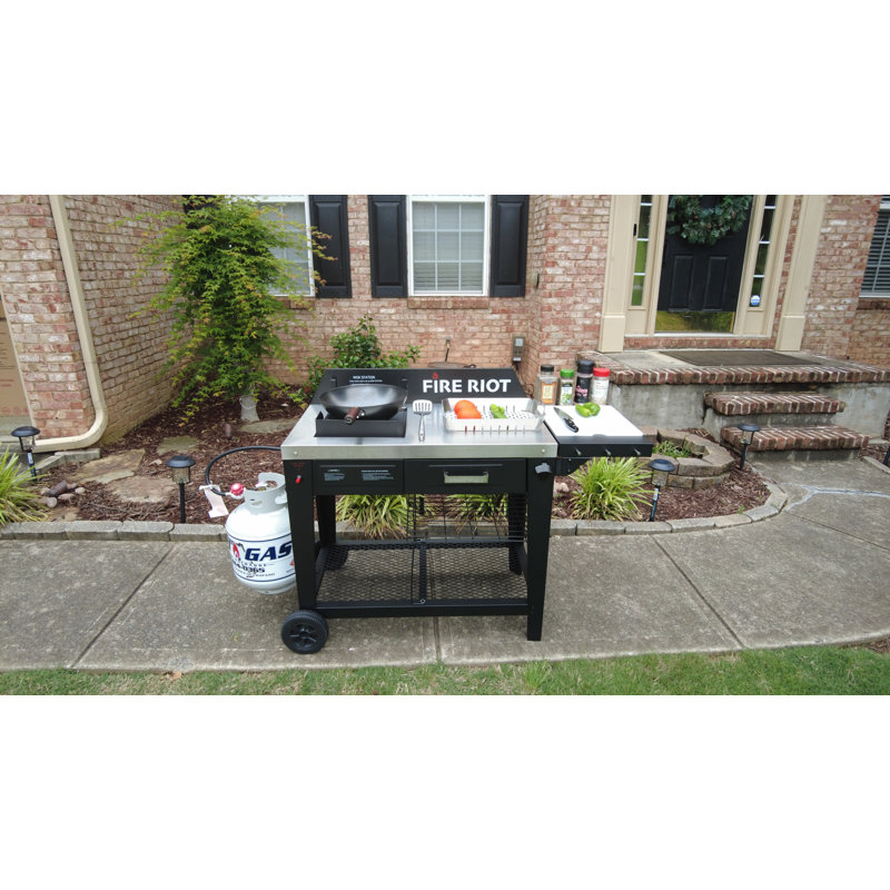 Station de cuisson extérieure au wok au propane