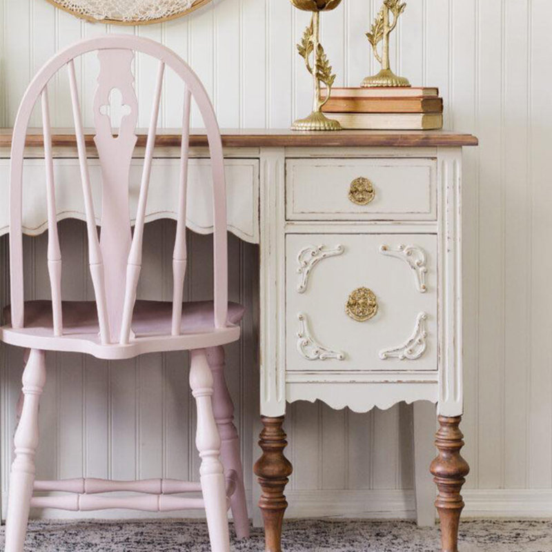Bureau de luxe sculpté de style français