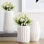 Arrangement floral jonquille-1039253960