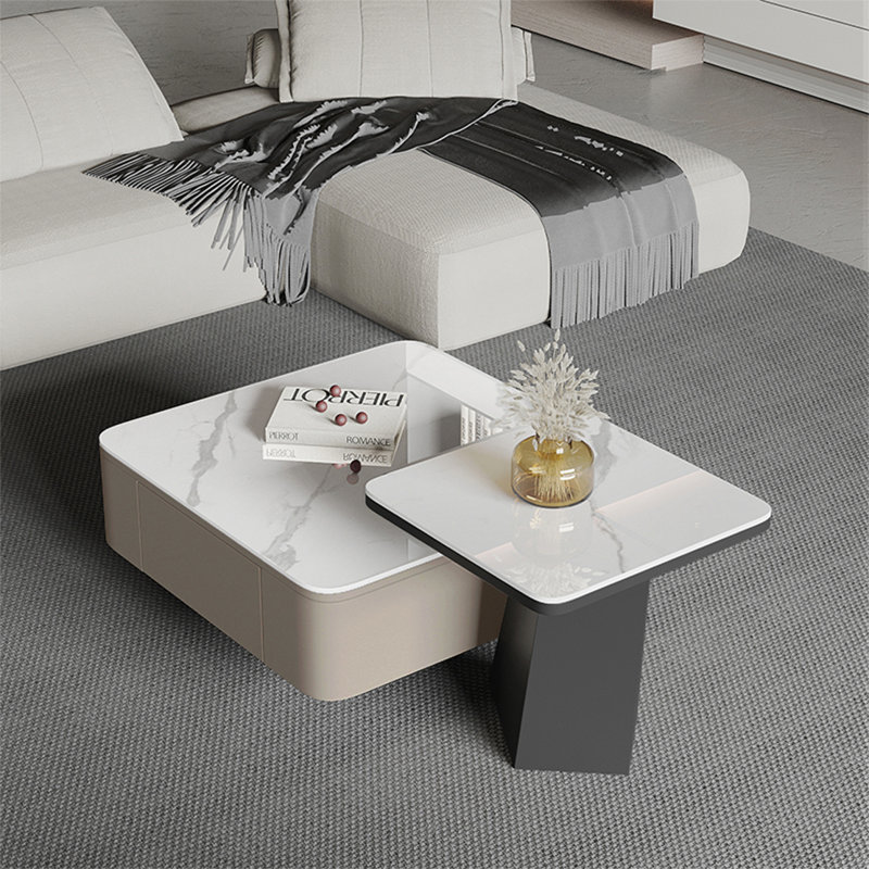 Combinaison de table carrée légère et luxueuse