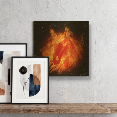 «Horse On Fire» par Mark Ashkenazi, art mural en métal doré, 12 po x 12 po