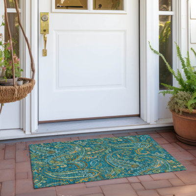 Kinslee Washable Paisley Indoor / Outdoor Rug