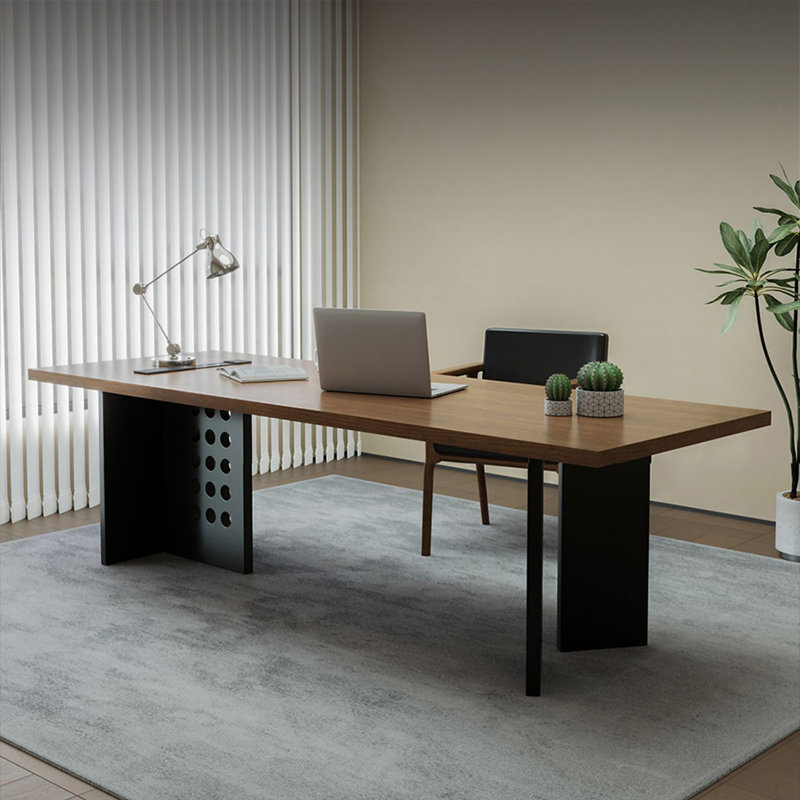 Bureau rectangulaire en bois massif brun noisette, 29.53" H x 62.99" W x 31.5" D