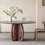 Table et chaise de salle à manger à charme antique-109920817