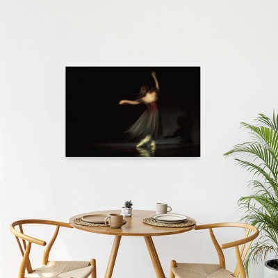 Tableau abstrait et élégant représentant un jeu d'ombres dansantes