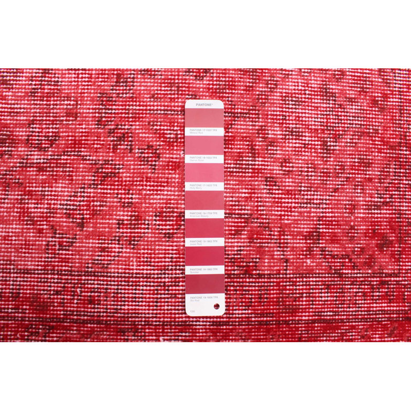 Tapis rouge foncé à transition de couleur 5 pi 3 po x 7 pi 3 po