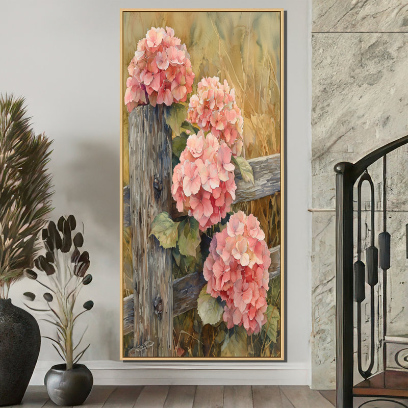 Farm Hydrangeas By The Fence I - Hydrangea, reproduction d'art sur toile, H 60 po x l 28 po, Reproduction avec cadre flottant
