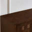 Buffet Mid-Century moderne avec motif ajouré sculpté-130670338