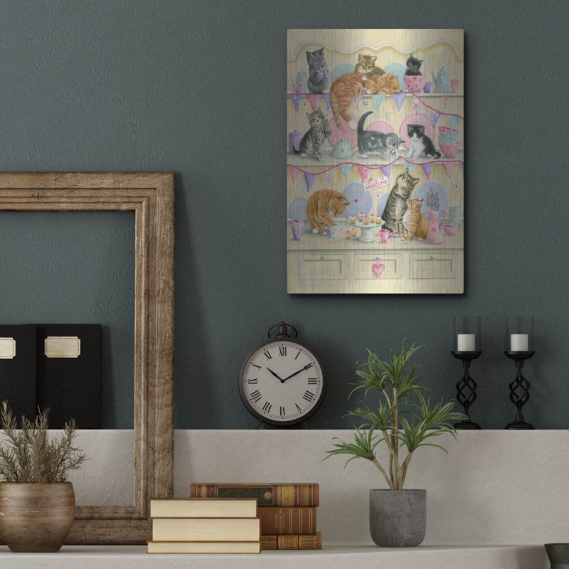 Luxe Kittens On Dresser par Janet Pidou «Kittens On Dresser» par Janet Pidoux, H 16 po x l 12 po