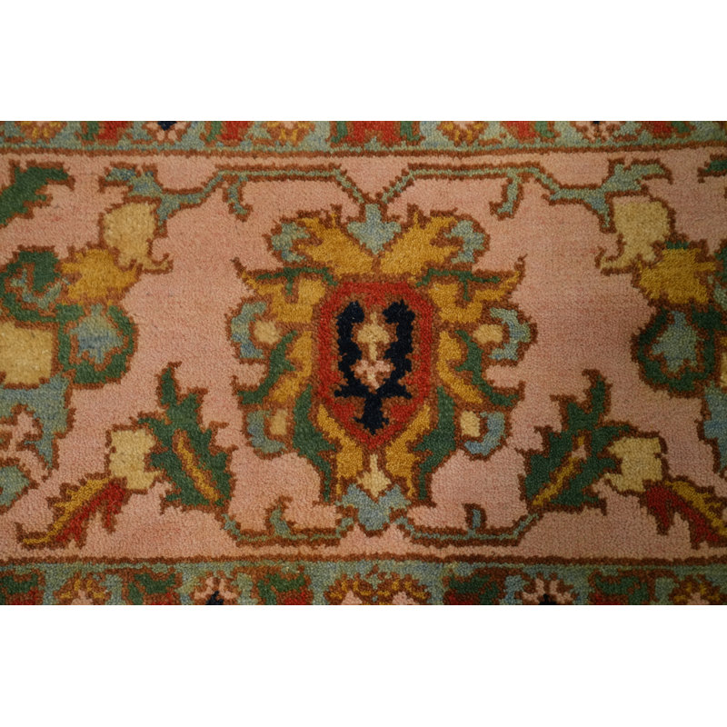 Tapis Oushak à motif floral All-Over