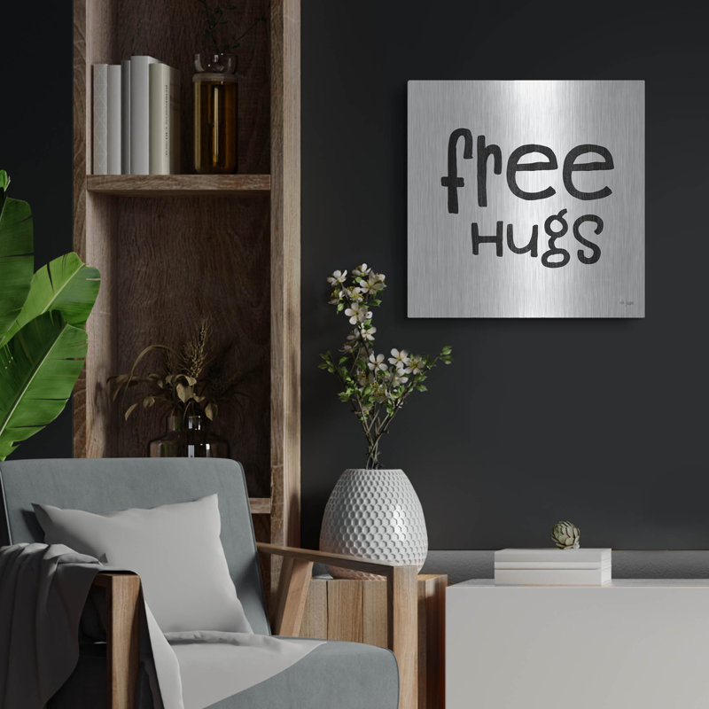 «Free Hugs» par Jaxn Blvd, H 24 po x l 24 po