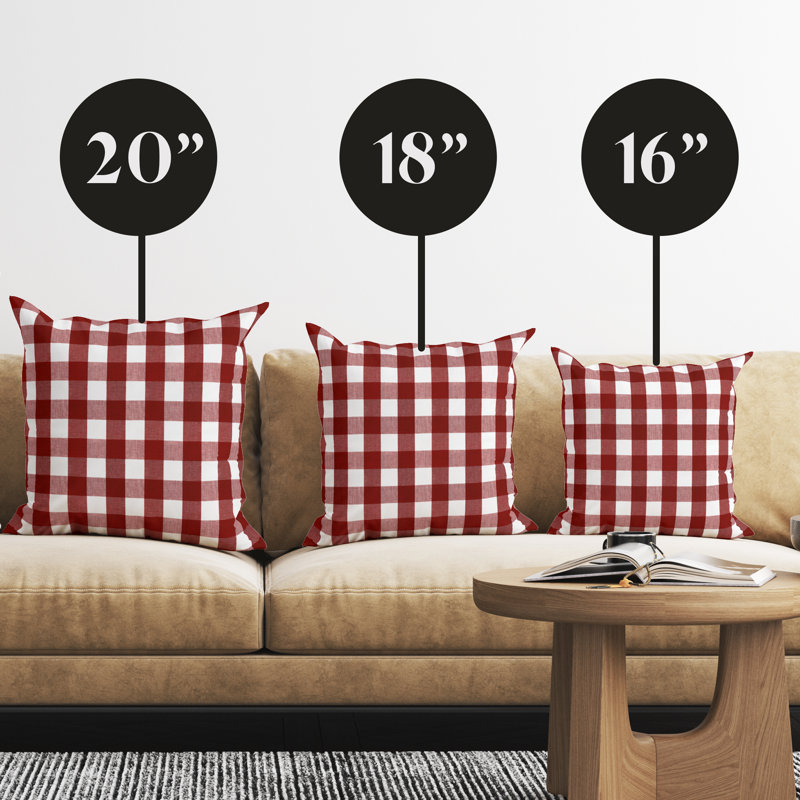 Housse de coussin rouge à carreaux, H 18 po x l 18 po