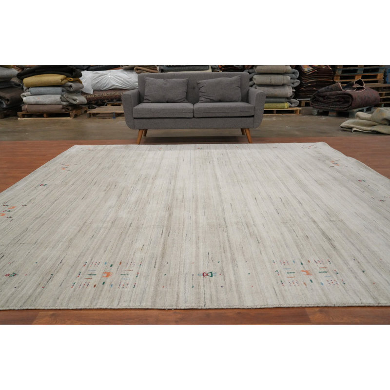 Tapis chic de style Gabbeh uni 10 x 10 rehaussé de motifs subtils de couleur