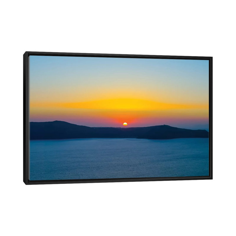 Reproduction de photo, "Santorini IX" par Ben Heine, H 18 po x l 26 po x P 1,5 po, Toile avec cadre noir, Pas de tapis