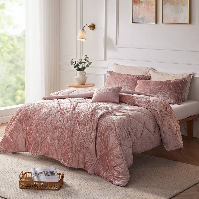Felicia Crushed Velvet Quilted Duvet Set with Throw Pillow, Blush, Twin/Twin XL Duvet Cover + 1  Shams +Throw Pillow